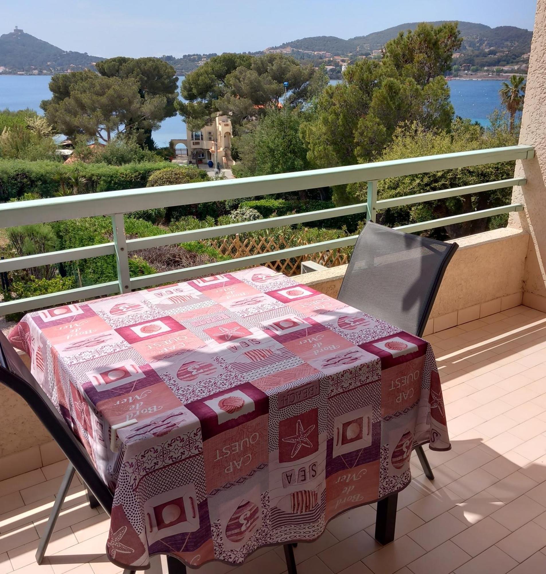 Appartement Vue Mer Piscines Parking Les Coraux Agay Plage Saint-Raphael  Ngoại thất bức ảnh